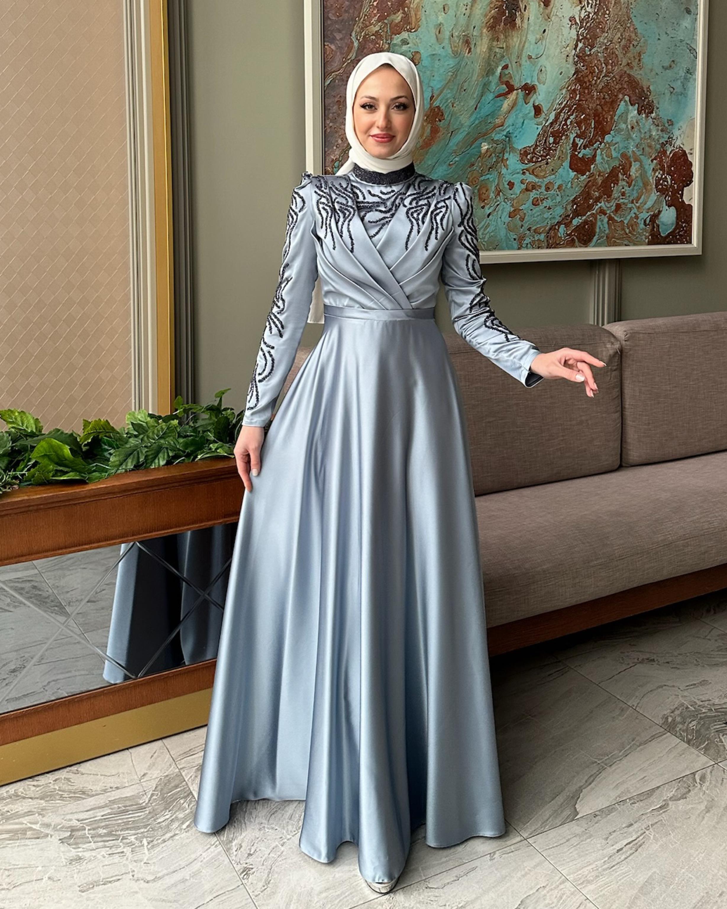 Buz Mavi Karanfil Abiye Buz Mavi